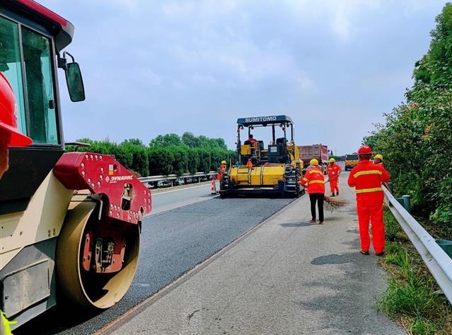 廣州瀝青混凝土施工的詳細(xì)過(guò)程是什么？